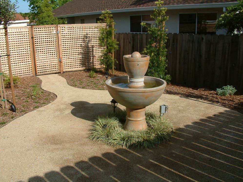 Small Water Feature and Fence