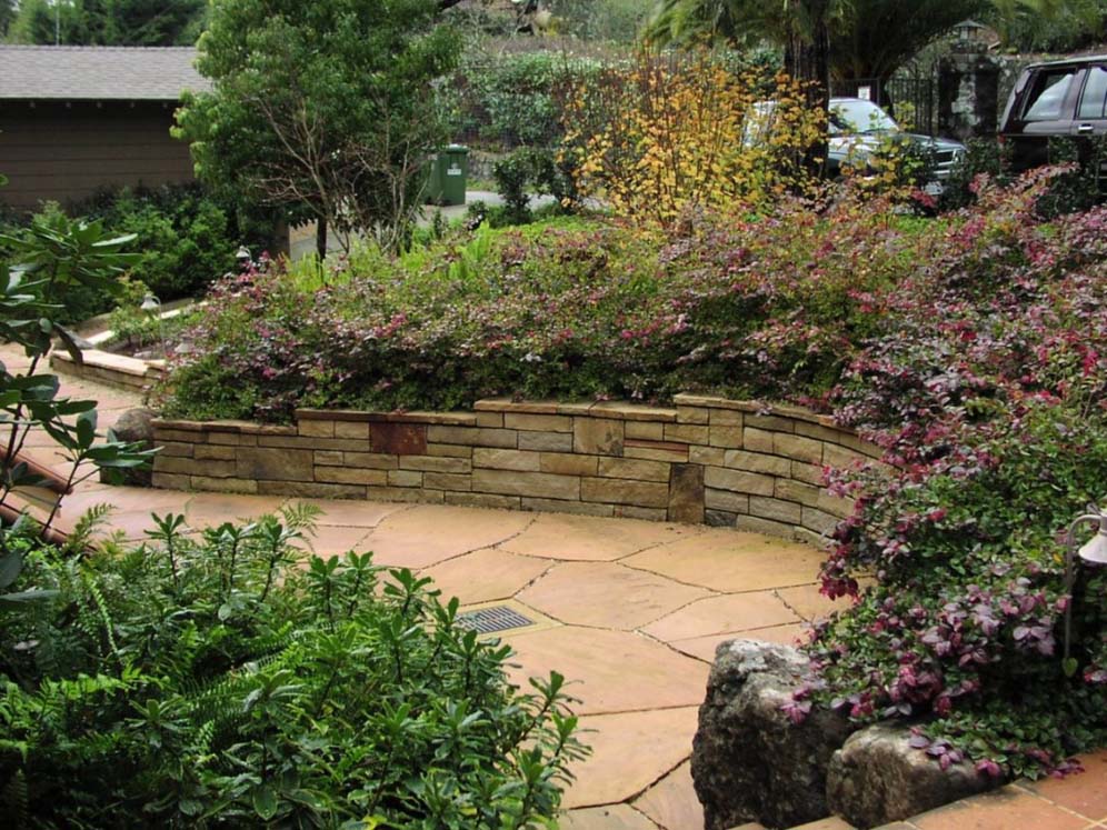 Curved Wall Patio